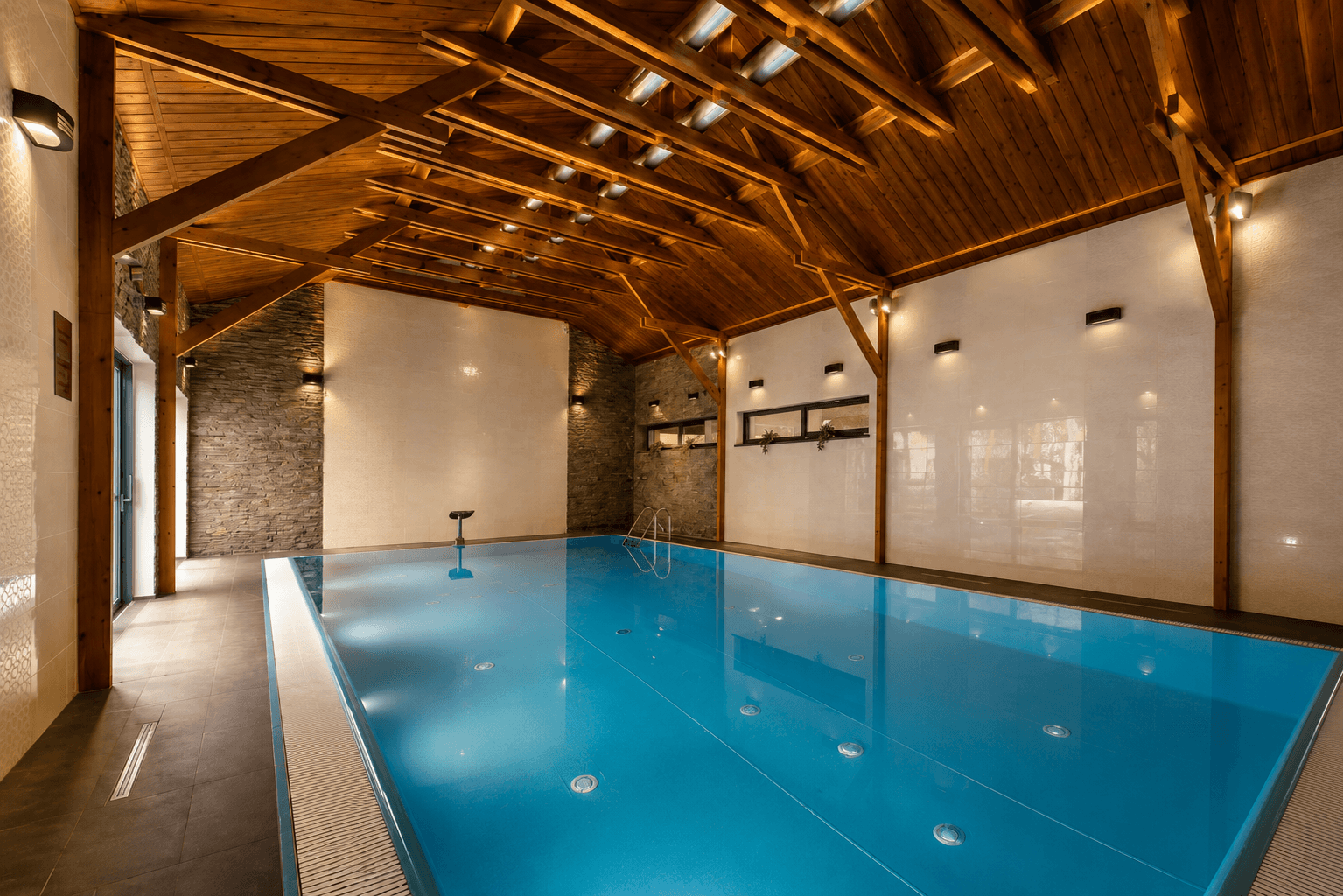 Bazén wellness centra